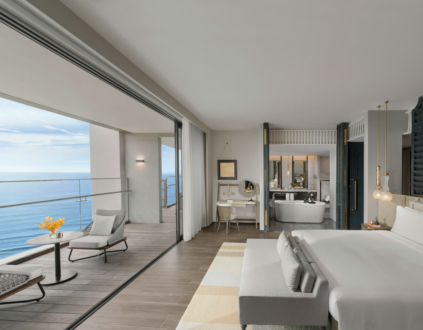 Sky Pool Suite, Hoiana Hotel & Suites